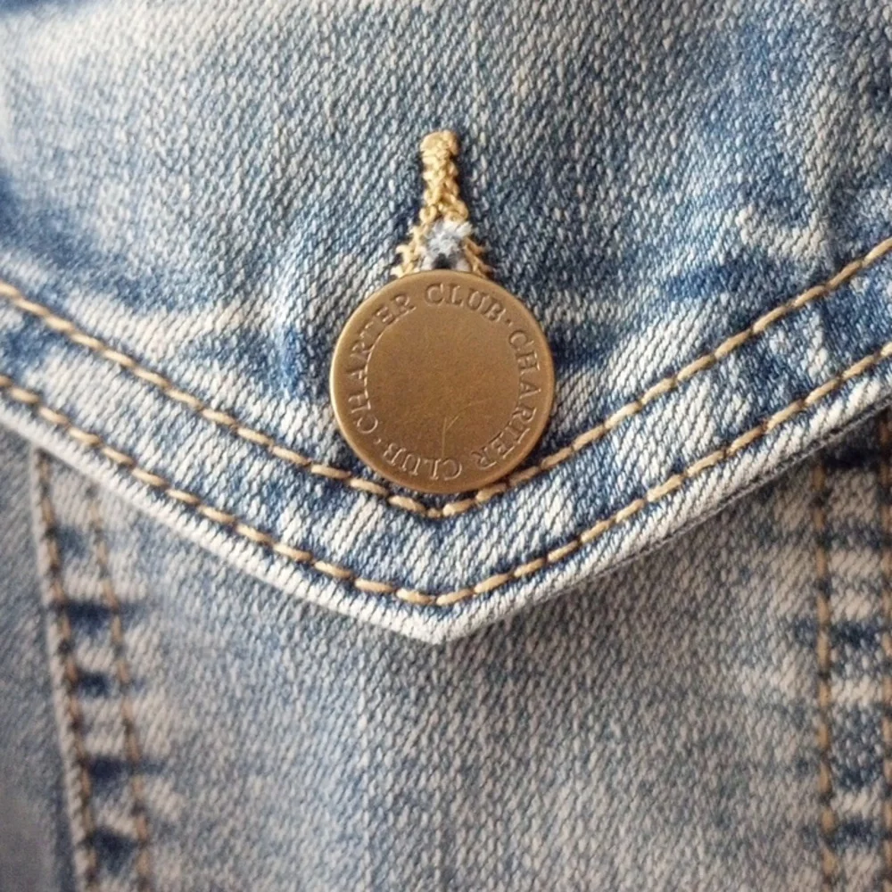 Charter Club Stretchy Denim Jacket Size M - Picture 4 of 8